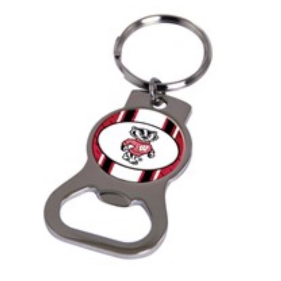 Wisconsin Badgers Beer Bottle Opener Keychain Bucky - Picture 1 of 4